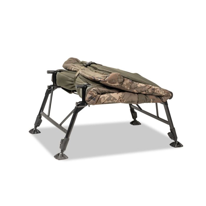 Ágy + hálózsák Nash Indulgence 4 Leg Junior Sleep System, Camo 4