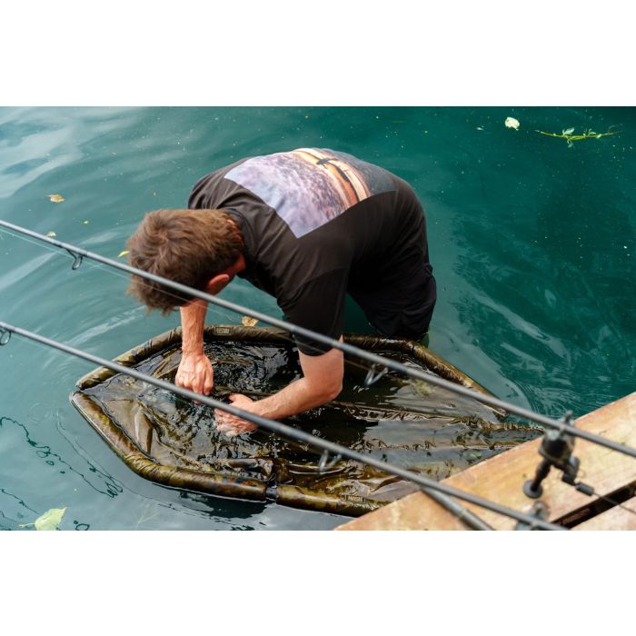 Sac de Cantarire si Pastrare Nash Carp Care Easy Float Retainer Sling Camo 10